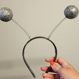 EUC DISNEY Fun Bouncy Space Headband